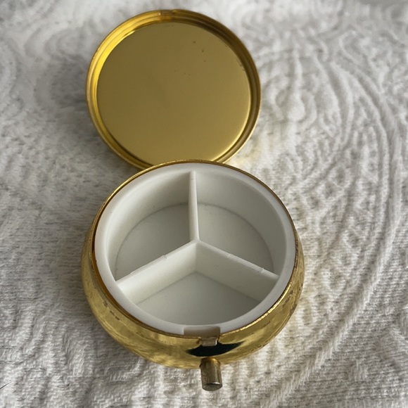 Vintage Mini Pill Container from Kypher - Picture 2 of 5
